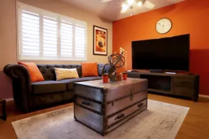 Image of Bungalow Offering the Best of LA & OC