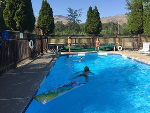 Image of Family Friendly Log House, right on the Methow Valley Ski Trail