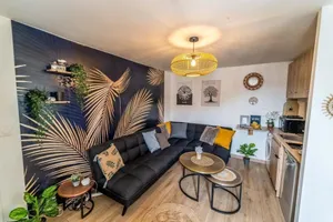 Image of SOUS LES TOITS 8pers+Netflix+Parking ☆ ☆ ☆
