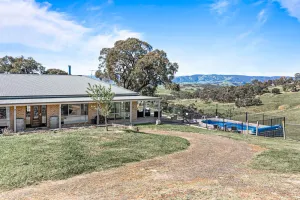 Image of 130 acres of spectacular views