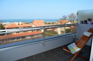 Image of Panoramic view of the ocean, beaches