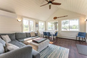 Image of Yacht Club cabin on Burntside, with sauna