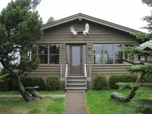 Image of Stones Throw Cottage with views of Grand Marais Harbor on Lake Superior