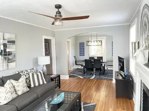 Image of ★ Charming Comfy Cottage Home with a Modern Flair★
