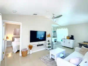 Image of Comfortable Natural modern one bedroom Guesthouse