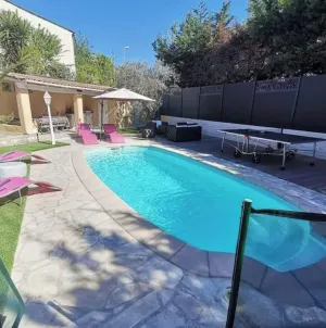 Image of 10 min. from Cannes, garden level with private pool, ideal for families