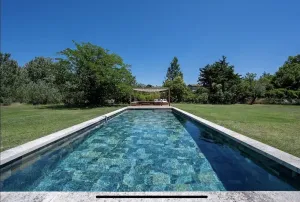 Image of Renovated 360 m2 farmhouse with pool and spa on 8000m2 of land