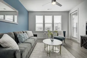Image of *LUXURIOUS 1BED\/1BATH - KING BED* -POOL