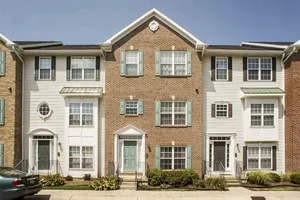 Image of Notre Dame & Saint Mary's Are Just Minutes Away! Sleeps 7 to 9
