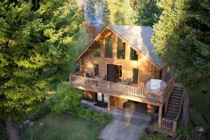 Image of LogCabin Sleeps 10 with Dock on Flathead Lake