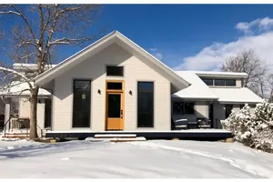 Image of Gorgeous home in the peaceful Wonderland lake neighborhood