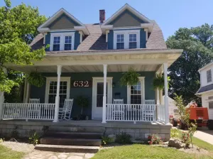 Image of We are in a small town w\/ lots to offer but also close to many big attractions!