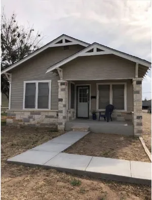 Image of Newly renovated 2 bedroom house with king beds