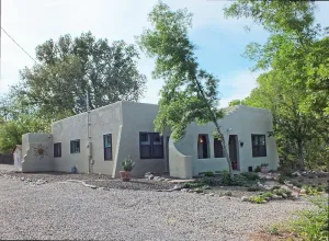 Image of Cozy Historic Cottage in Old Town Cottonwood, near Sedona & Jerome
