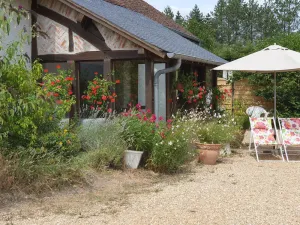 Image of Charming Restored Barn with Tennis, Near Loire Castles & ZooParc de Beauval, Pet-Friendly, Sleeps 3