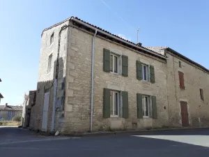 Image of The atypical, charentaise deumeure in the heart of Tusson