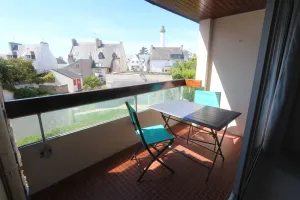 Image of Appartement T2 à Bénodet, refait à neuf, balcon, plage à pied, parking, classé 2 étoiles - FR-1-481-64
