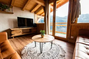 Image of Chalet de Standing facing the mountains