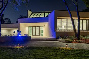 Image of 8000sf Mansion\/Heated Pool\/Game Room