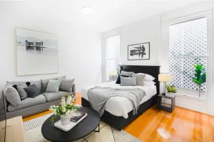 Image of Renovated studio in bohemian area close to city