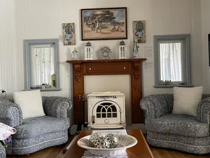 Image of Cherry Blossom Cottage-with country charm and spa