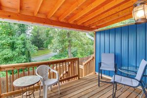 Image of Hendersonville Apt w\/ Deck: Walk to Main Street!