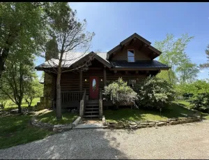 Image of Cabin in the Vineyard. Very private!