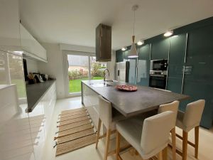 Image of Architect-designed house between Paris & Disneyland