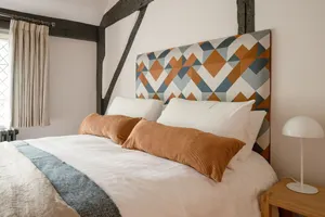 Image of Landvue Stays, Modern, 2 bed apartment with free parking!