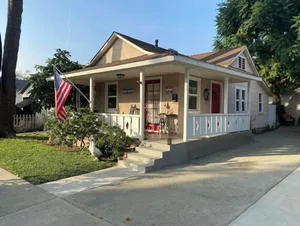 Image of Old Town Americana in the heart of La Verne