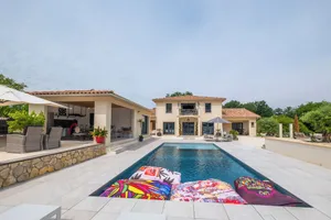 Image of Villa Gurson