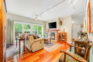 Image of Wooded gem with large deck, fast WiFi, grill & great location - dog-friendly
