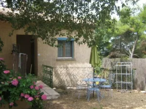 Image of Small, simple apartment in the heart of the Luberon countryside.
