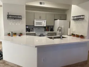 Image of Large 1-Bedroom Condo in Gated Comm\/ Pools
