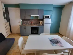 Image of Central 1BR Apartment with Wi-Fi and Laundry, Near Shops & Thermal Baths