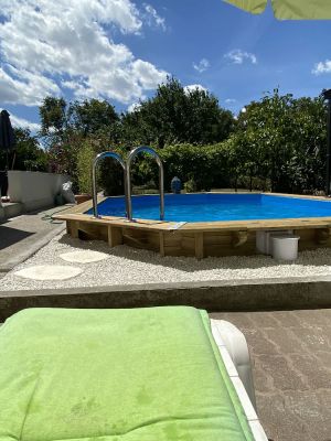 Image of 19th century bourgeois house with swimming pool and jacuzzi on the outskirts of Paris
