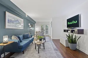 Image of Cozy Condo * Office* Near Luxury Mall & Uptown