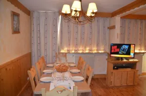 Image of 3rd floor, view mountain, balcony, tv, ski locker, 43m², Les Menuires