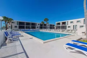 Image of Relaxing Garden Condo Oasis, Heated Pool & Ocean #18