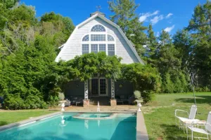 Image of Country Carriage House ONLY 15 MIN TO NYC Great for Families, Couples, Reunions