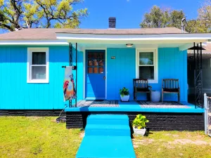 Image of Charming Home Near NAS