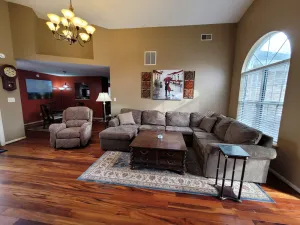 Image of Family Friendly 3 BR w\/ King Bed and Jacuzzi tub