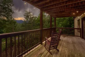 Image of 3 Bedroom, 3 Bath, Pool Table, Hot Tub and 9 Foot Theater Screen!