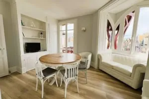 Image of Apt in Villa Française