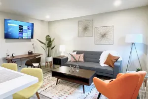 Image of Walk Downtown • Work Here + Desk + Fast WiFi • King Bed • Remodeled Kitchen