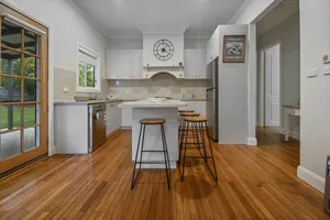 Image of Hayes Corner Cottage - Short Drive to CBD, Private