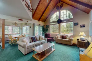 Image of Classic Family-Friendly Home - Prime Location & Expansive Deck with Grill
