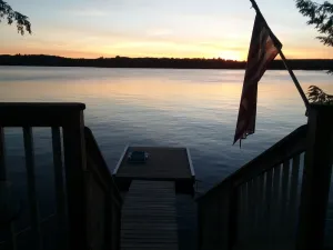 Image of Cozy Cottage on water's edge of Lake Cobbosseecontee