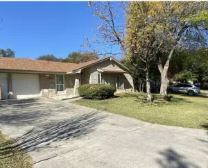 Image of Very comfortable house (1900 sqft), near airport, 281 and 1604. 4b\/2ba 8 guests