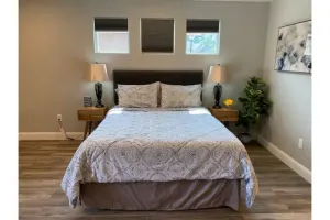 Image of High End Guest House by I-5, Bethel, Simpson